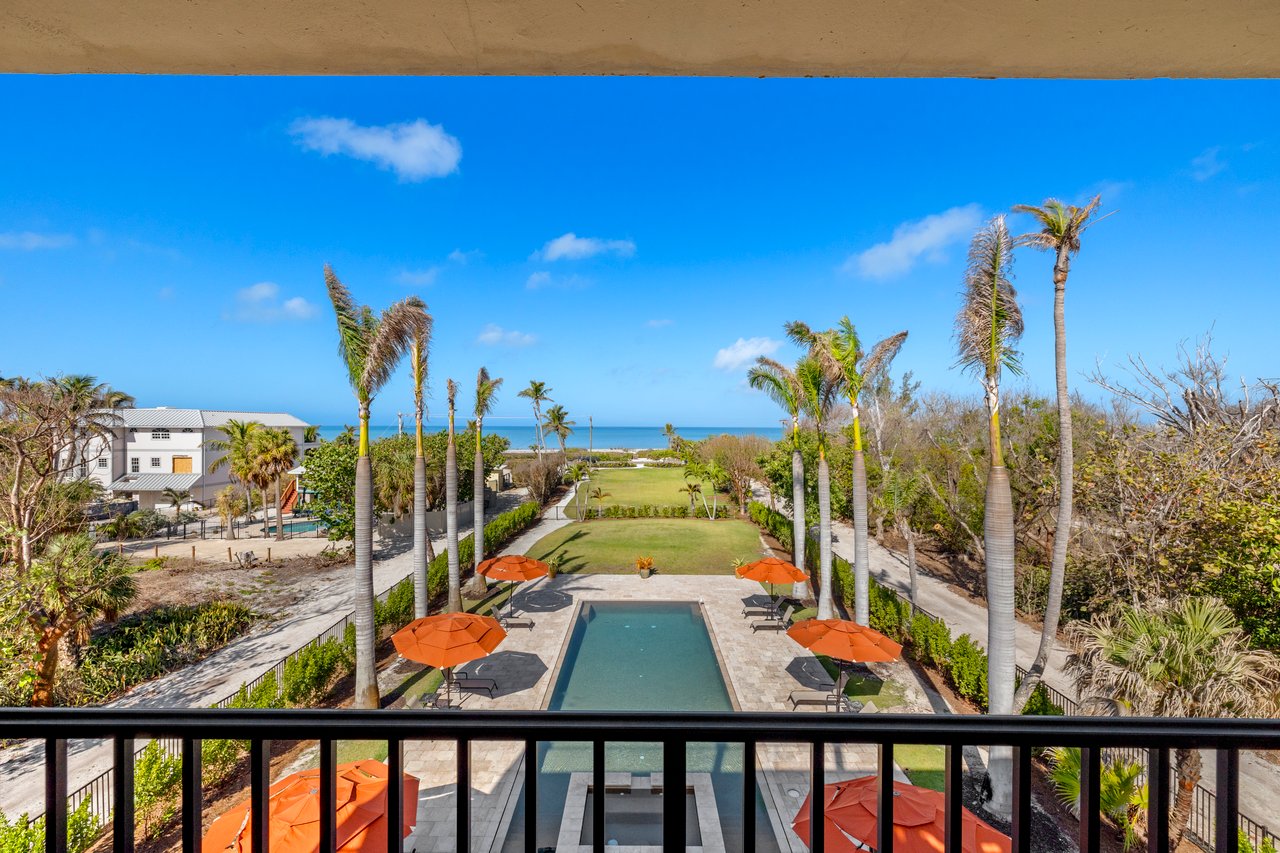 16205 Captiva DR