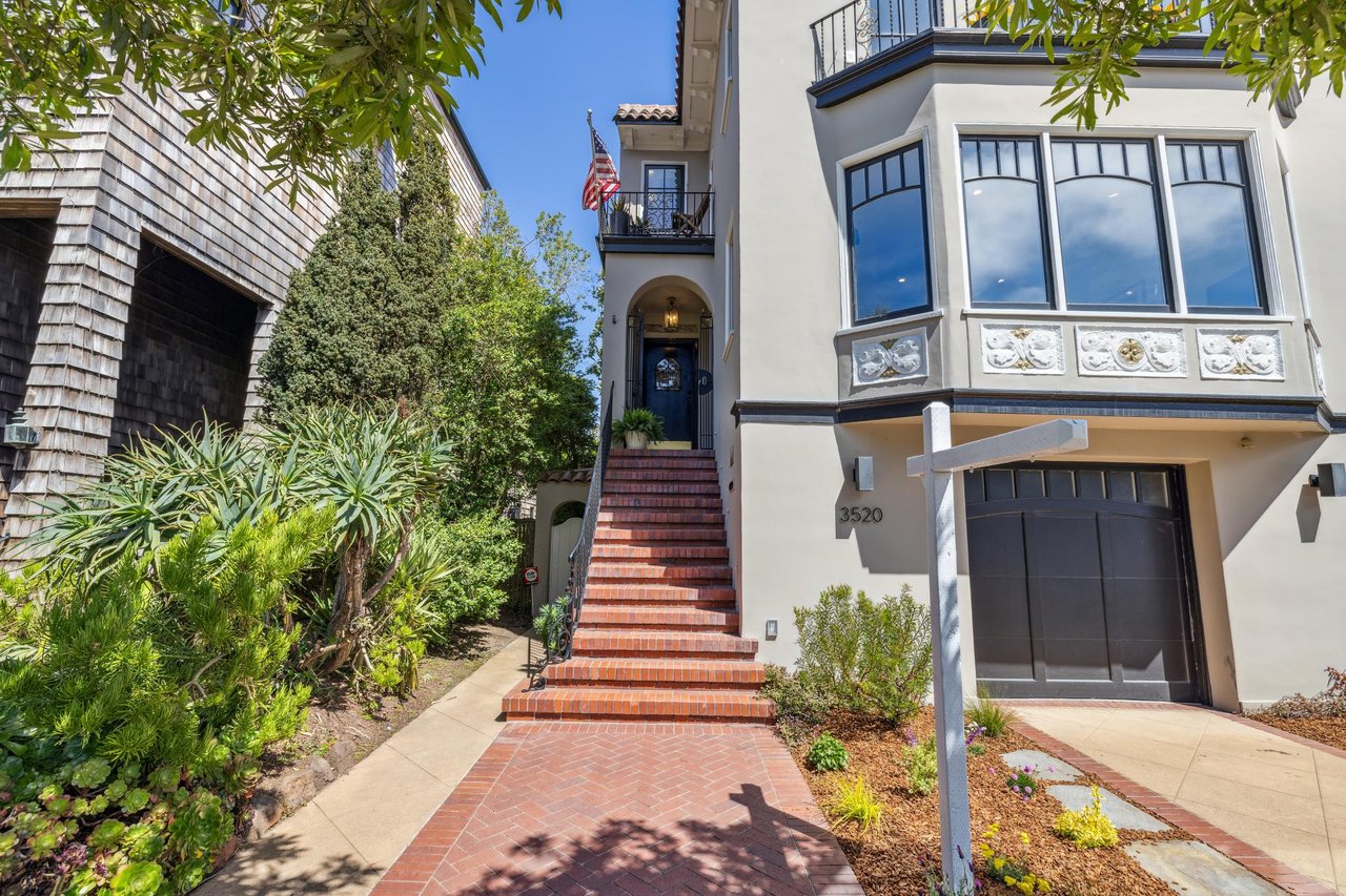 3520 Baker Street