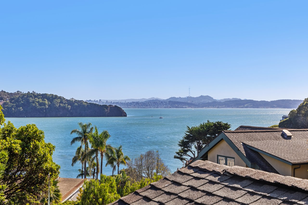 Private and Inviting Old Town Tiburon Residence