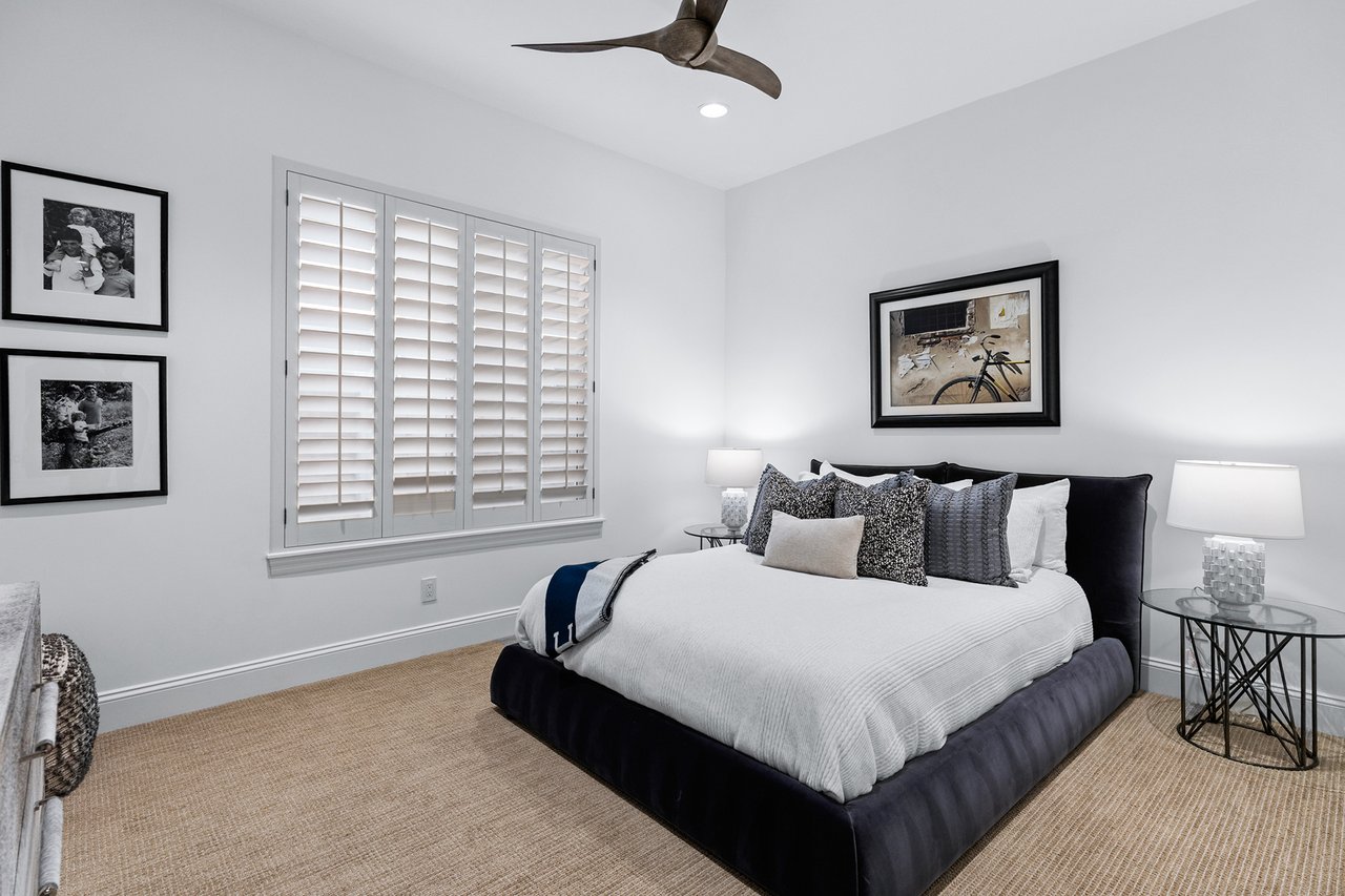 8832 E WETHERSFIELD Road