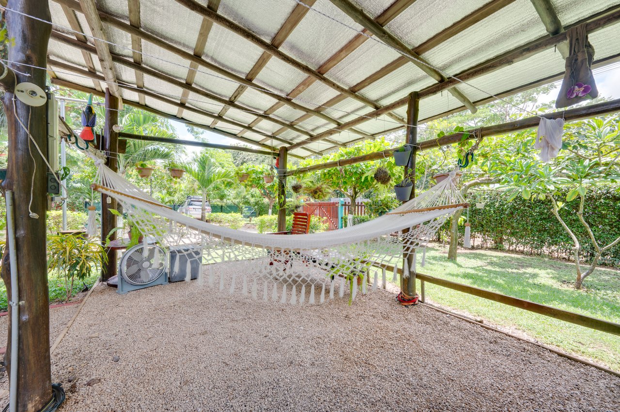 Tamarit House | Spacious Tropical Retreat in Villareal, Costa Rica