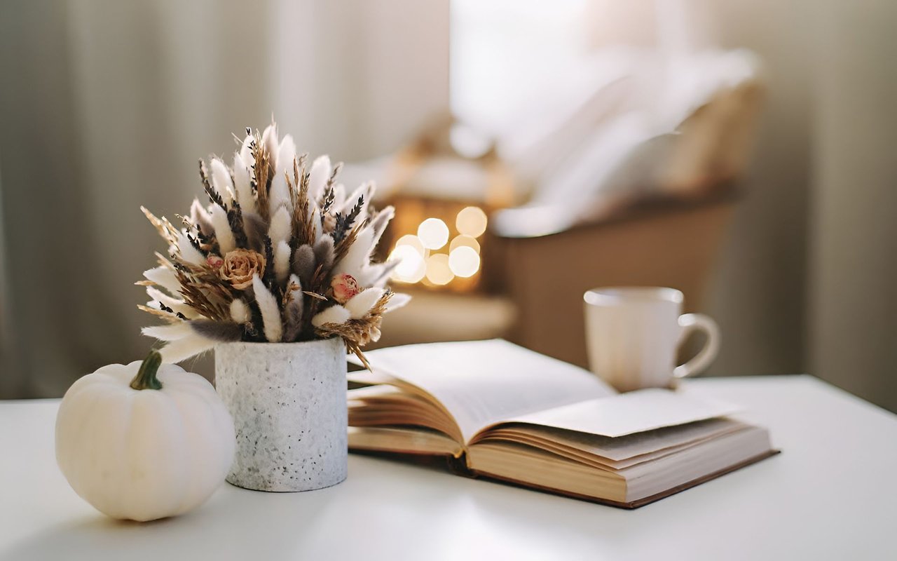 Thanksgiving Decor Tips to Match Your Home's Signature Style