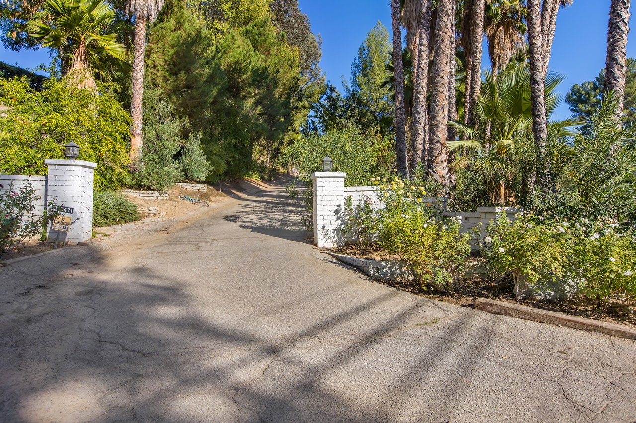 19471 Rosita Street