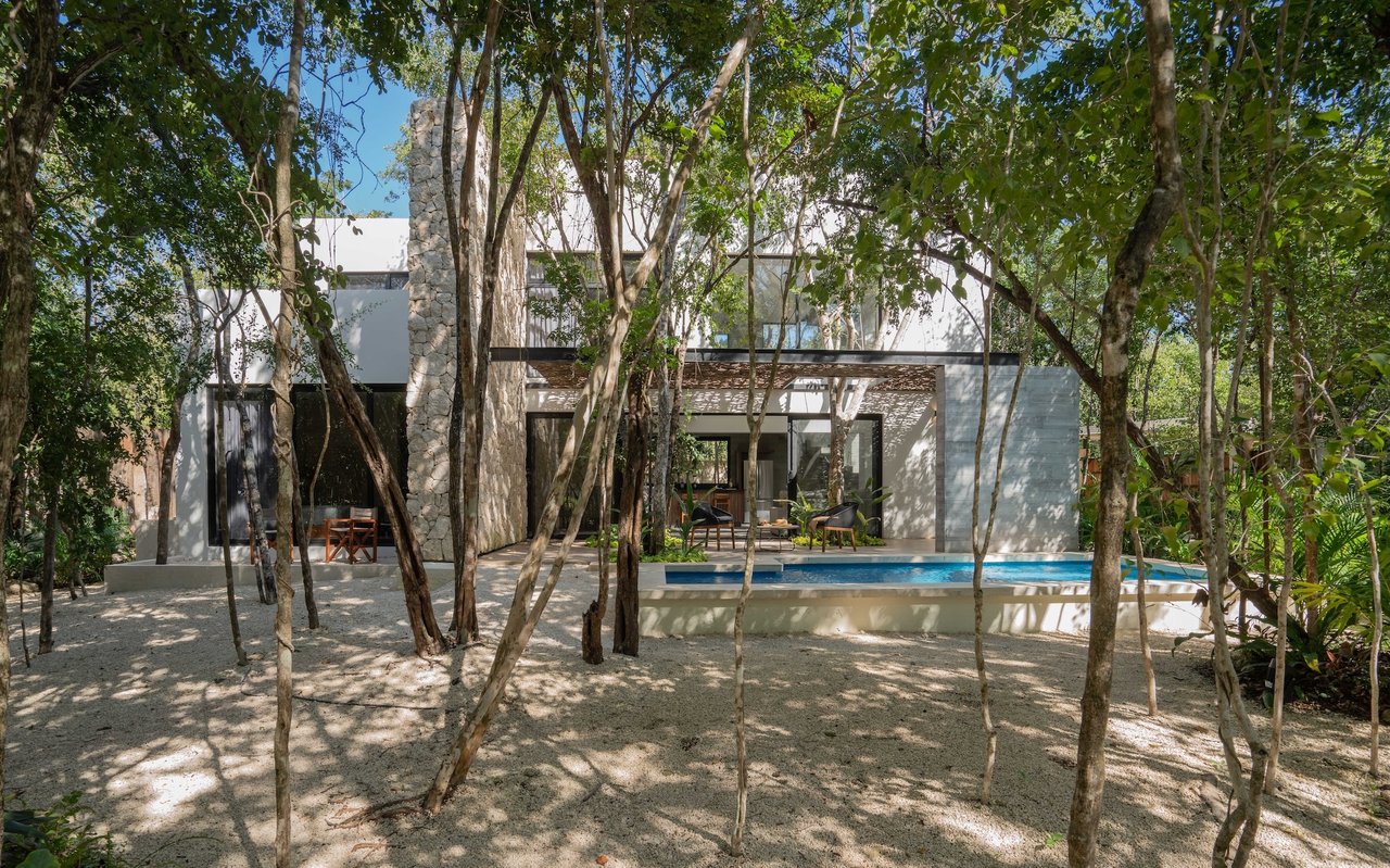Villa 2  | Beautiful 4 Bedroom with Large Pool in 12 O’Clock Tulum