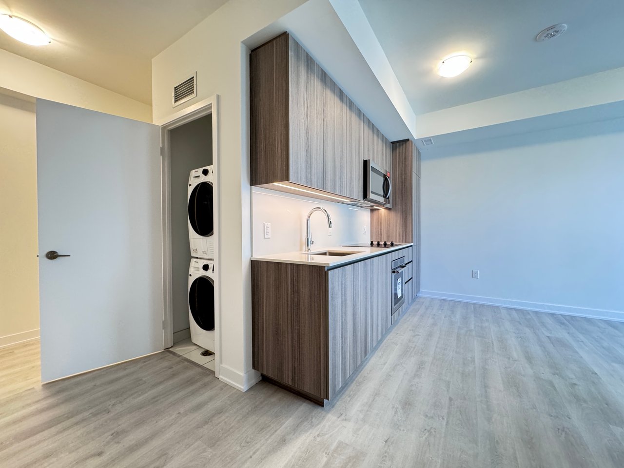 15 Richardson Street Unit: 418