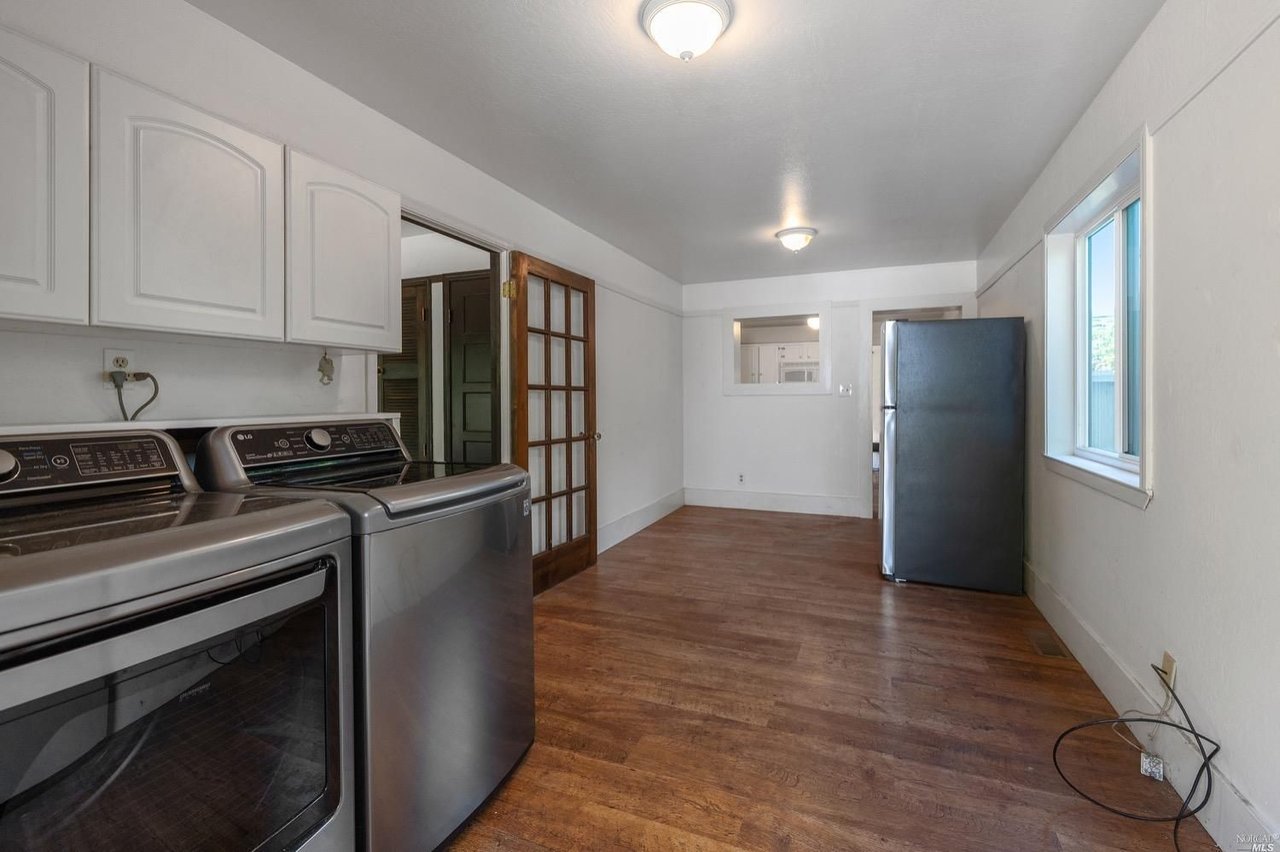 1132 Sir Francis Drake Blvd