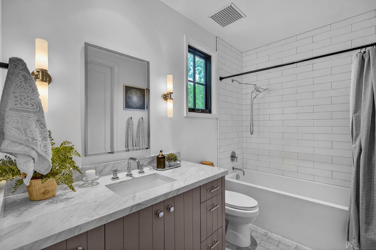 5217 E CALLE REDONDA