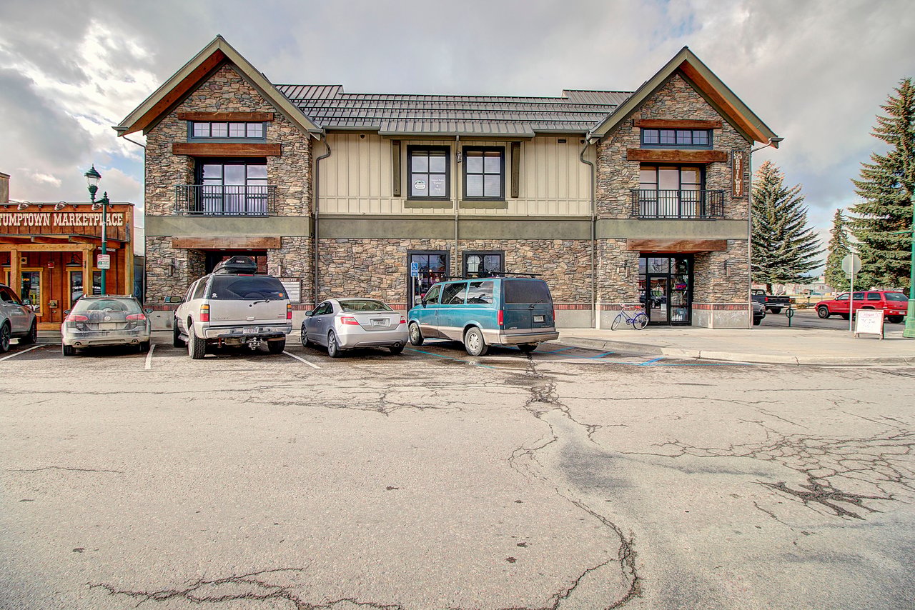 Mixed Use Commercial Retail/Office Building