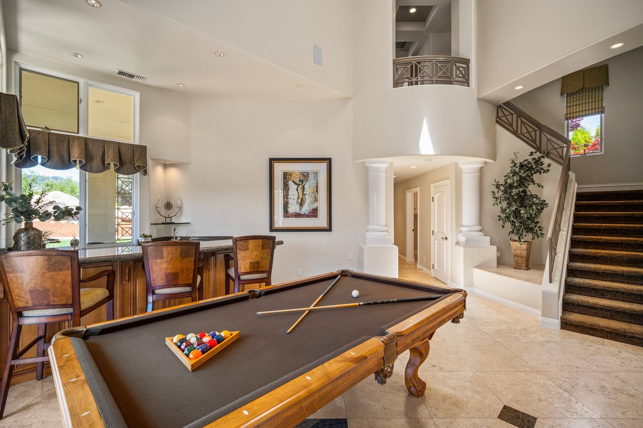 41555 Avenida Conchita