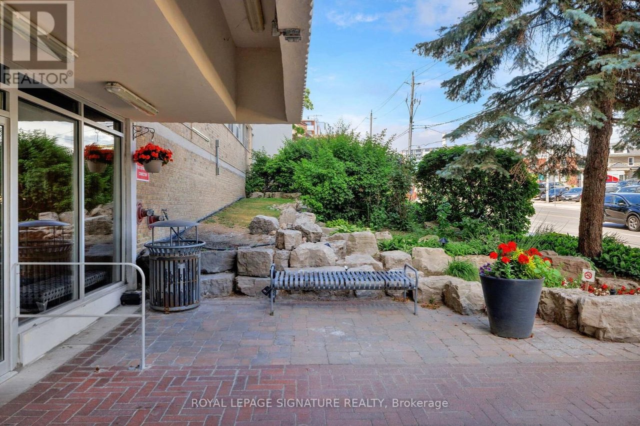 PH5-2130 Weston Rd