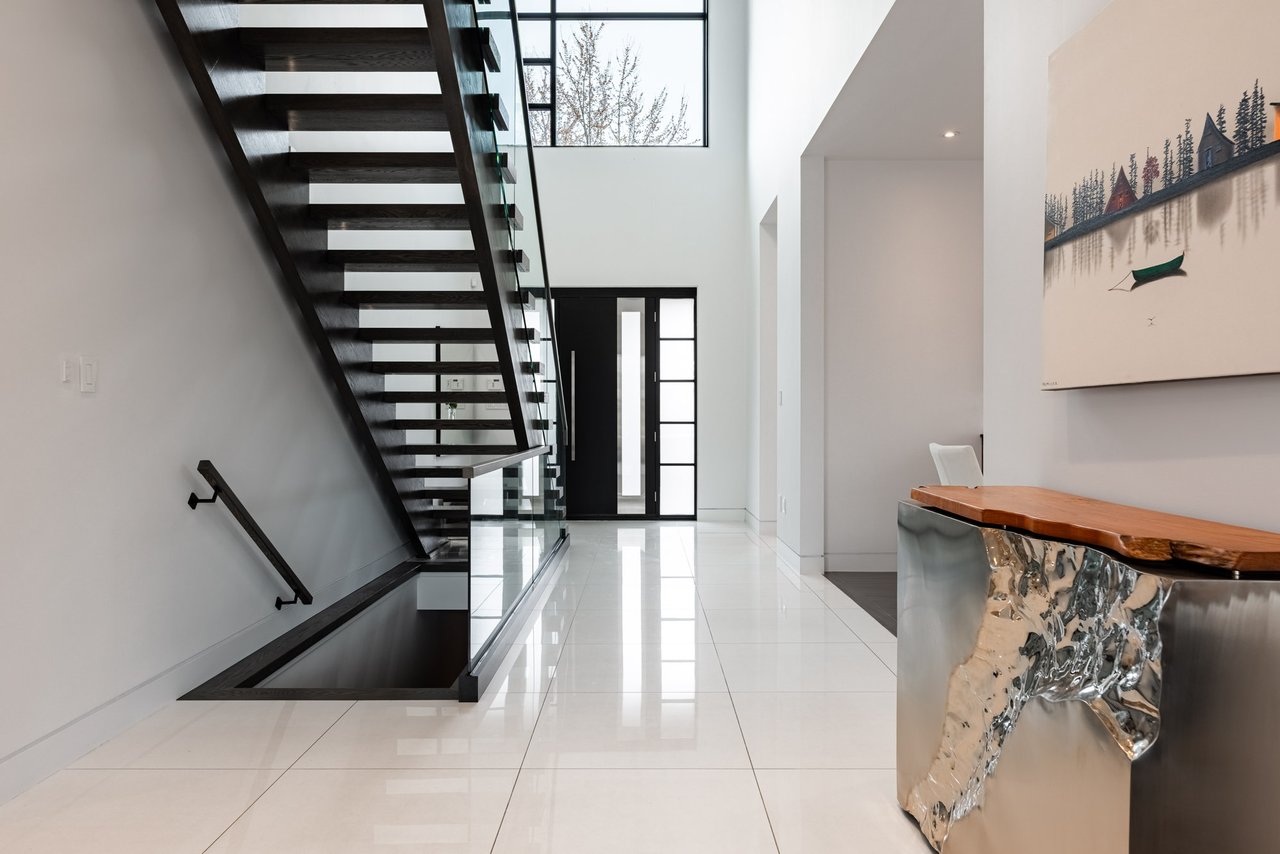 Modern & Contemporary Masterpiece