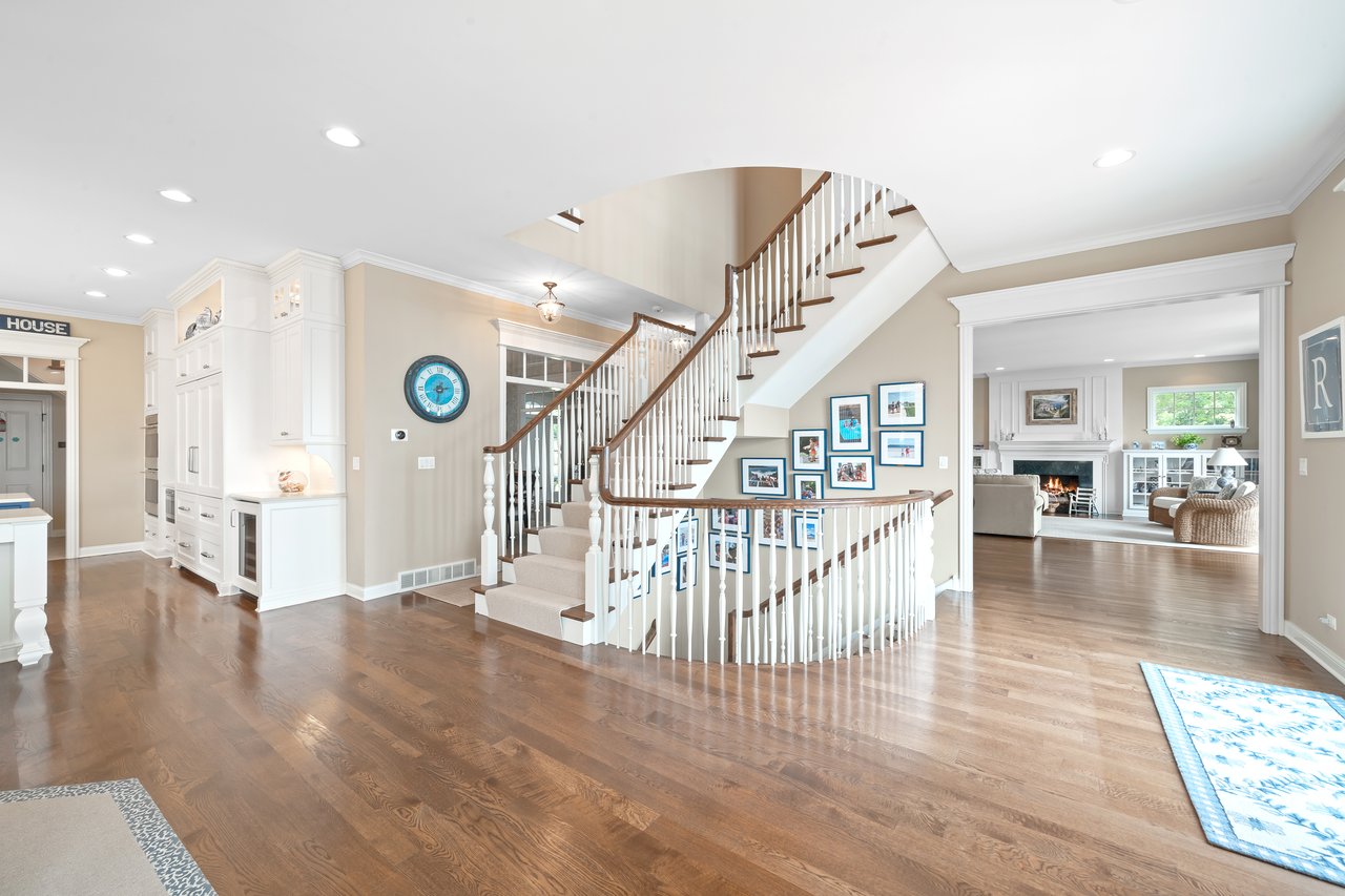 N2224 Bonnie Brae Lane