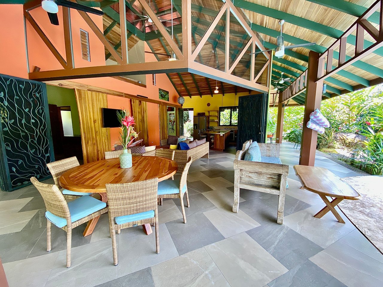 Charming 2-Bedroom Villa on 5 Acres with Creek Access and Income Potential