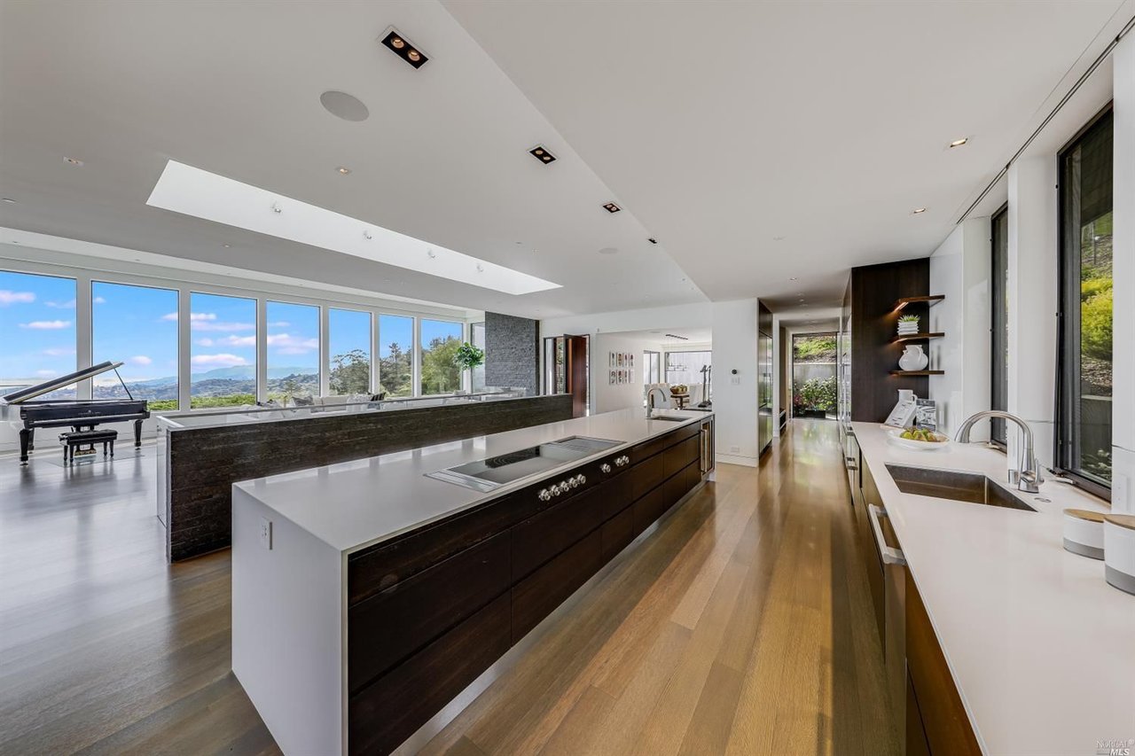 9 Walsh Dr