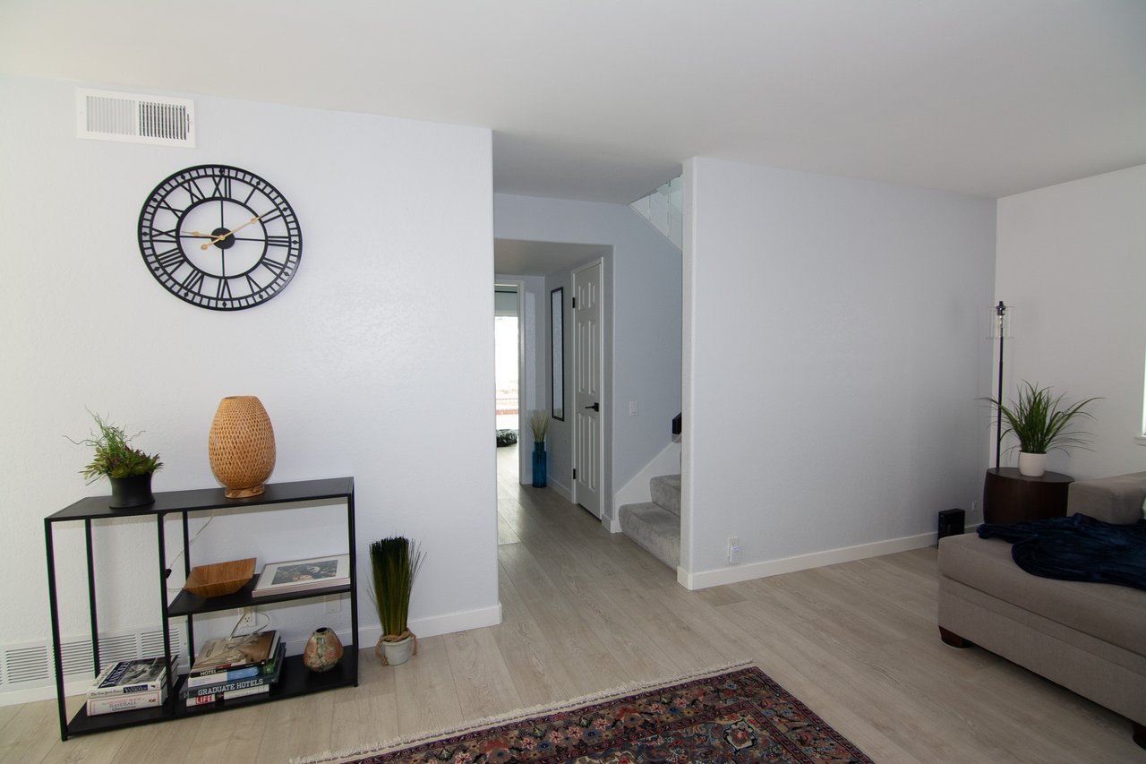 21865 Jinetes, Mission Viejo, CA 92691