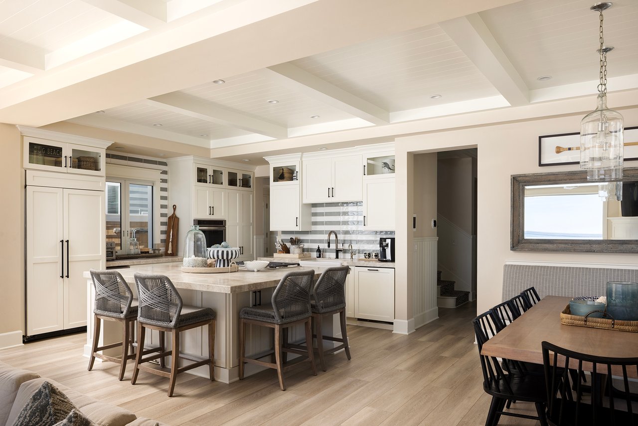 1880 N El Camino Real 23