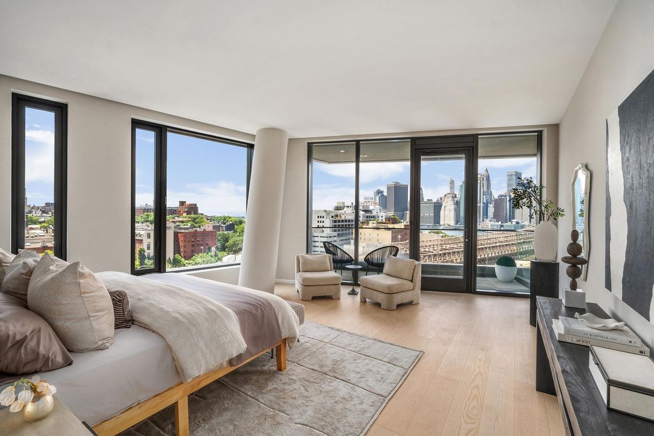 30 Front Strreet 15A