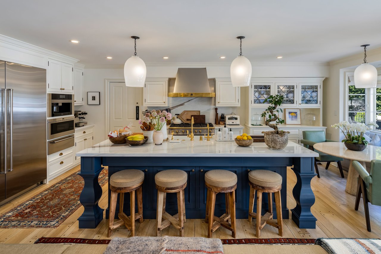 9541 Heather Rd, Beverly Hills