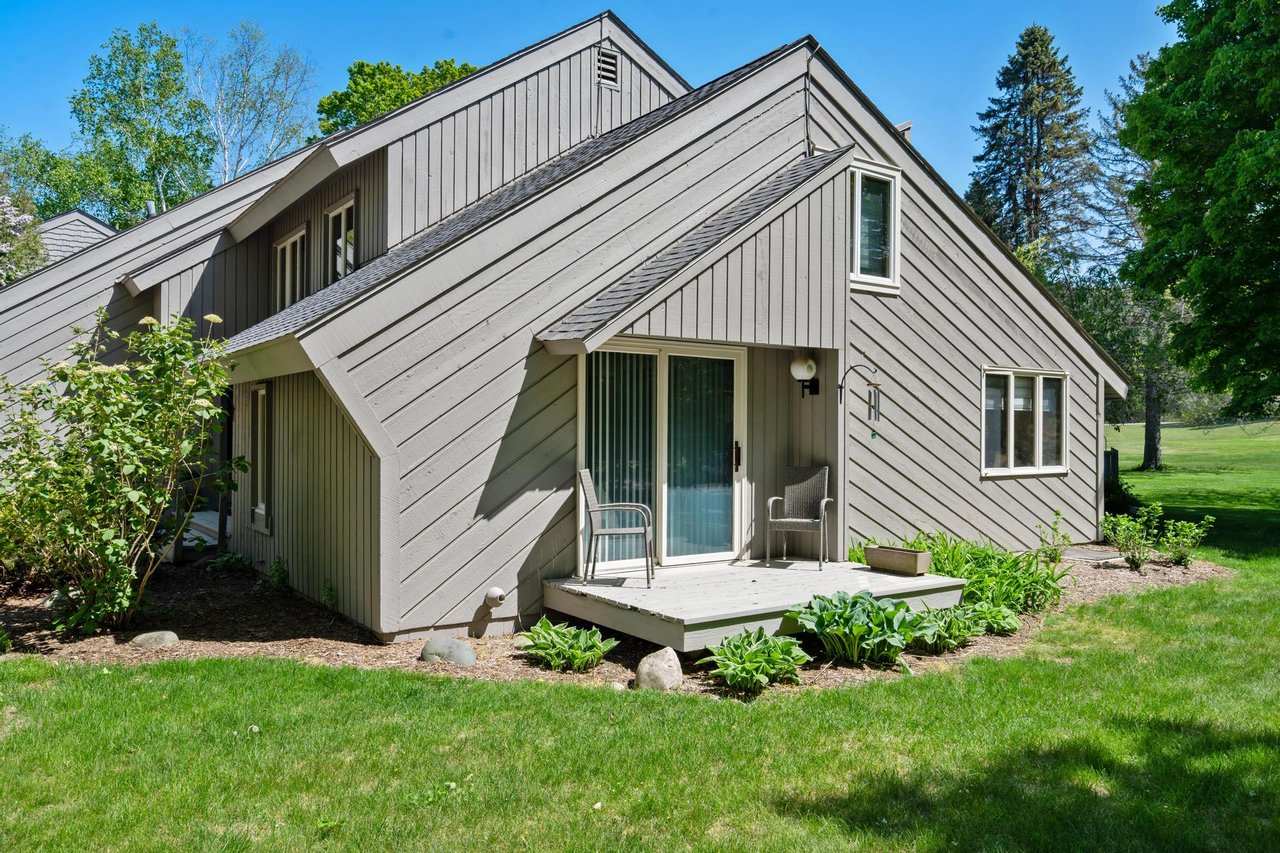 Wildwood Condo, Walloon Lake