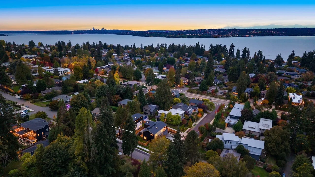 29 20th Ave