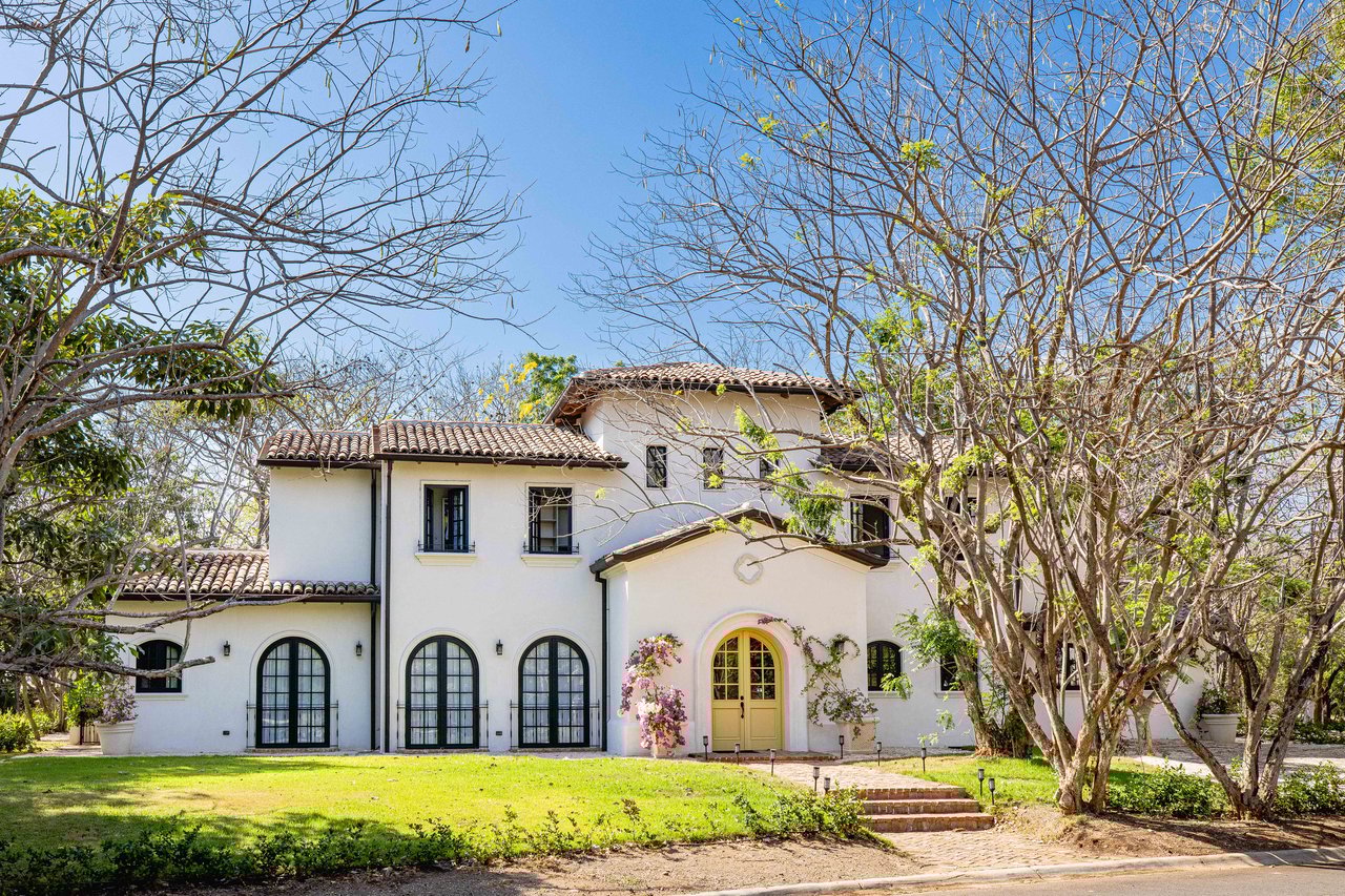 Las Golondrinas #76 Hacienda Pinilla