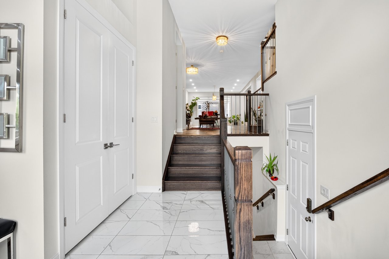 3364 Vernon Powell Drive, Oakville
