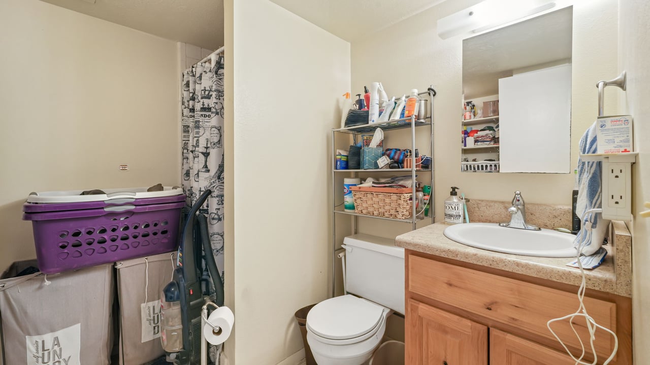 1801 E Norma Cir Salt Lake City, UT 84121