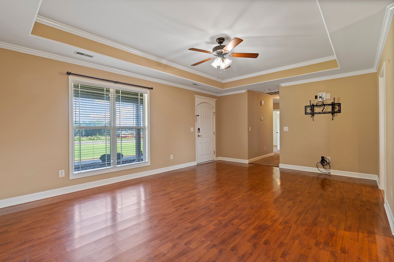 Large Lot - Minutes from Huntsville - Lawn Care Included