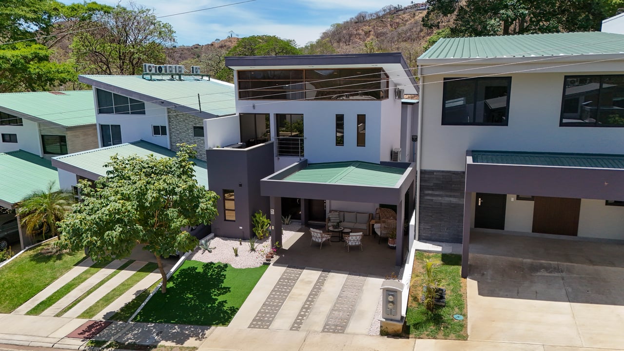 Monte Hermoso #61 | Turnkey 3BR Townhome in Gated Monte Hermoso Community Near Playa del Coco