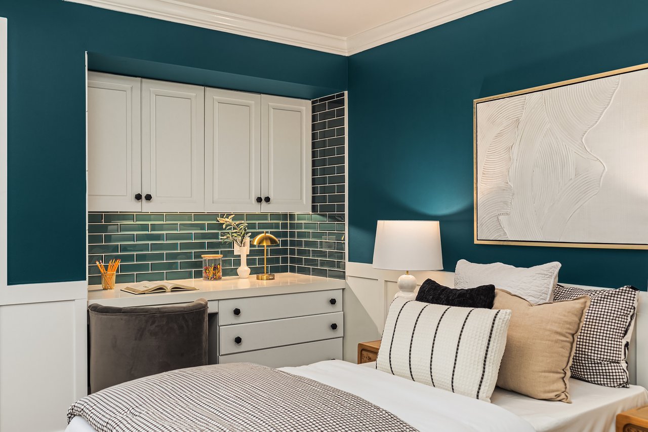 10517 NE 46th Street