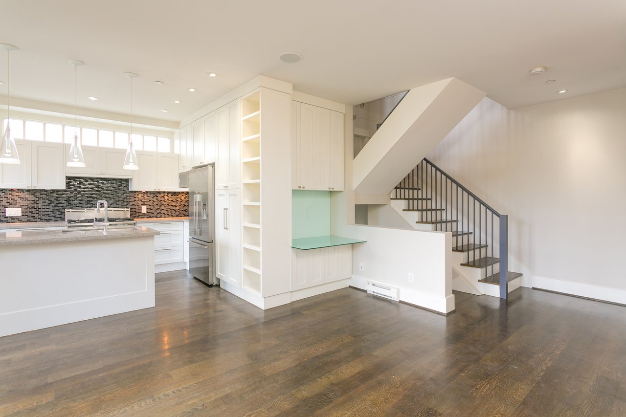 3233 West 3rd Ave, Kitsilano