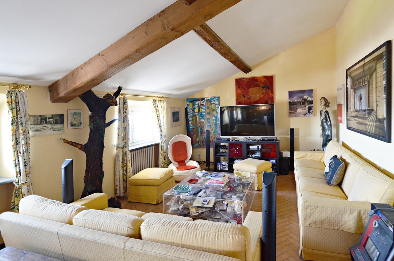 Villa Viareggio With A Sea View