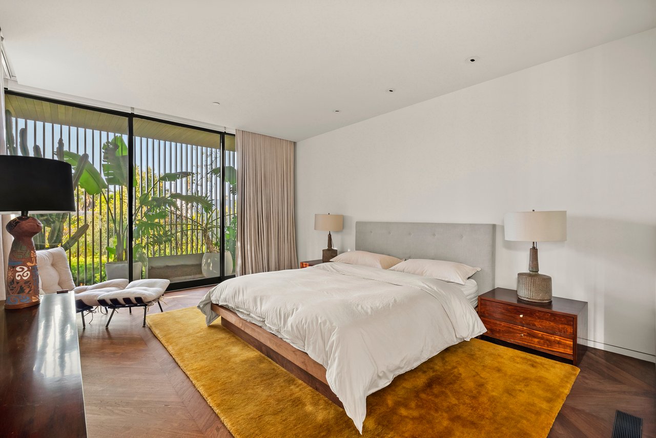 634 Milwood Ave, Venice 