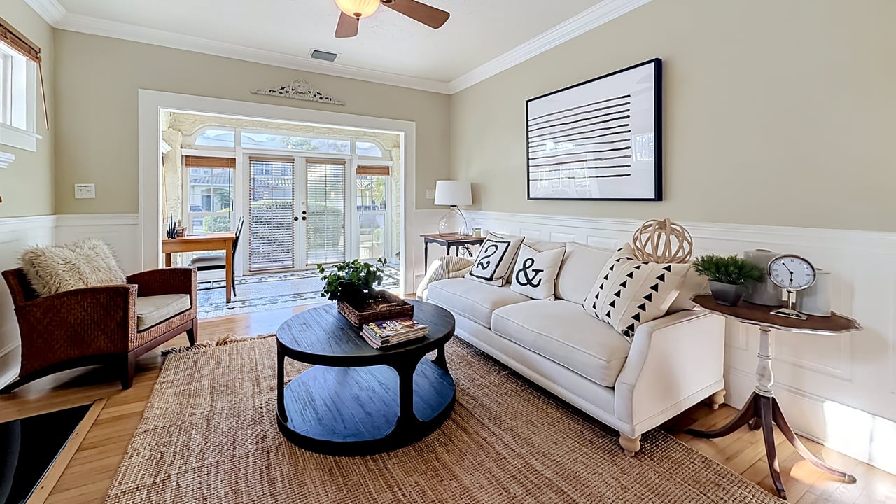Charming 1925 Bungalow with Guesthouse in Orlando's Colonialtown