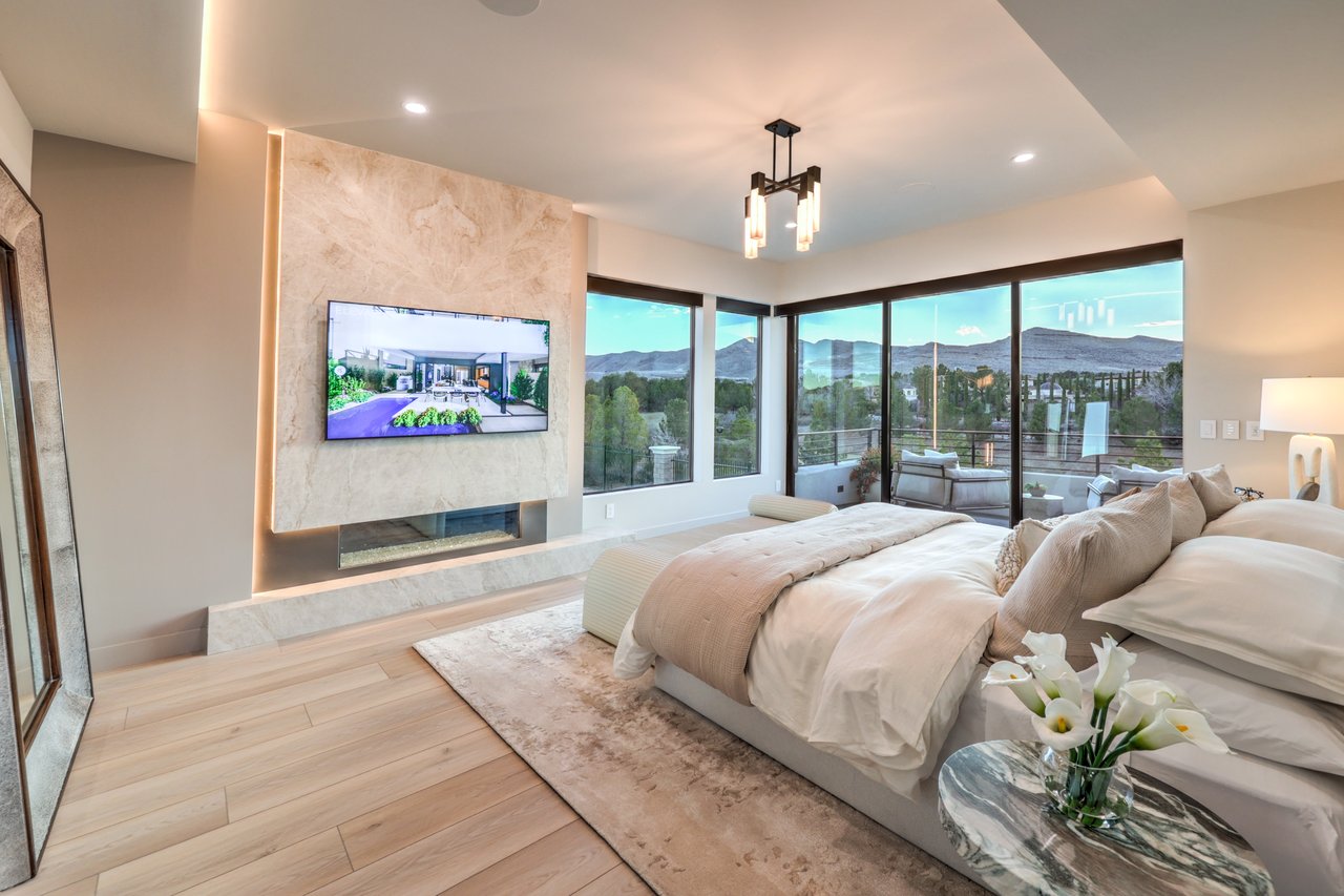 4077 Heron Fairway Dr