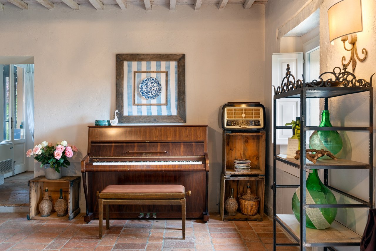 Renovated 18th Century Tuscan Home With Beautiful Hill Views