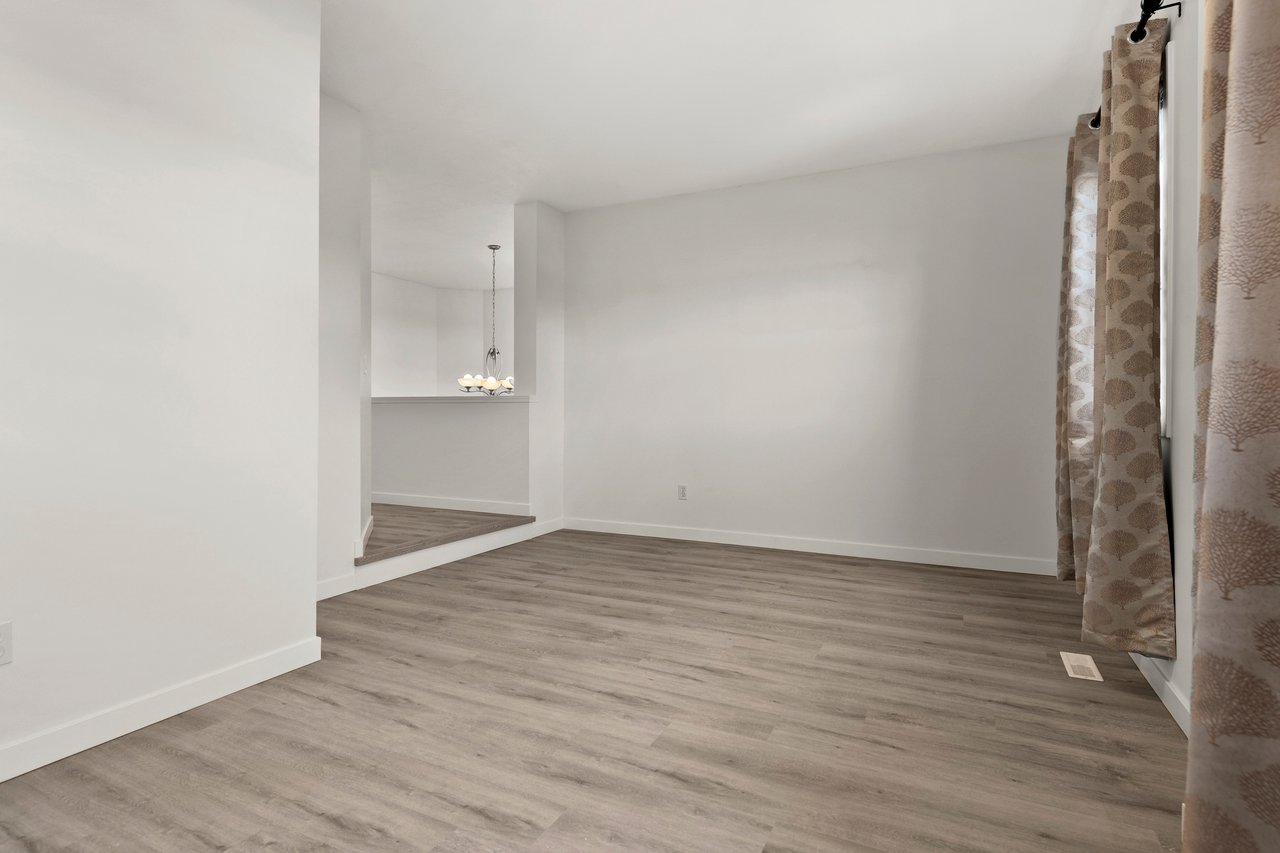 12345 Coventry Hills Way NE