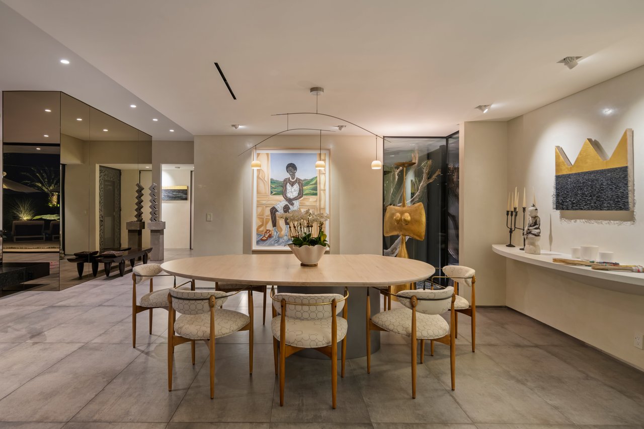 1087 Moraga Dr, Bel Air