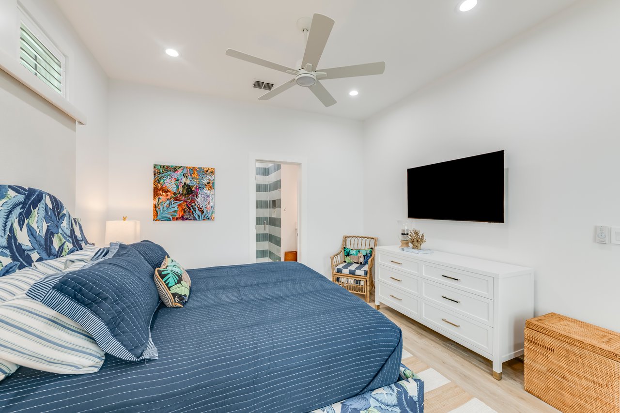 Dewdrop Street, 6110 Sq. Ft.