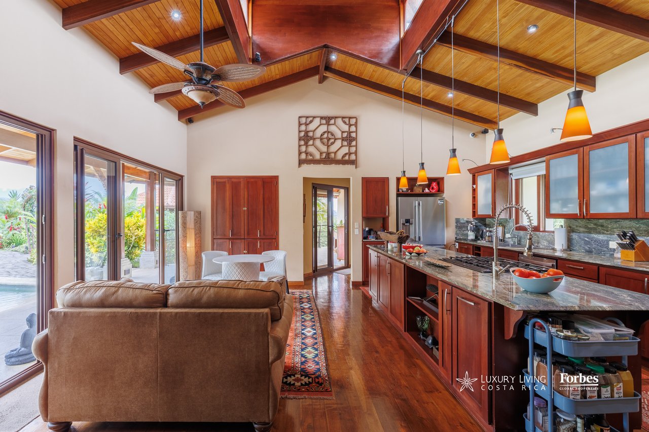 21470 - The Atenas Estate: Residencia de Lujo en Venta en Atenas