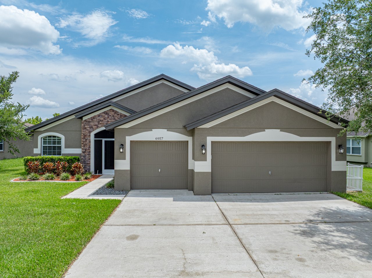 6957 BOULDER RUN LOOP