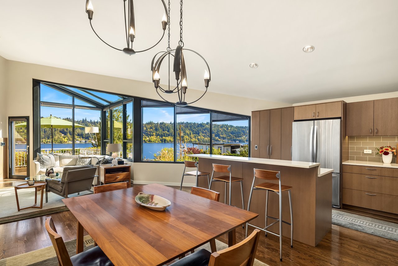 2604 W Lake Sammamish Pkwy NE