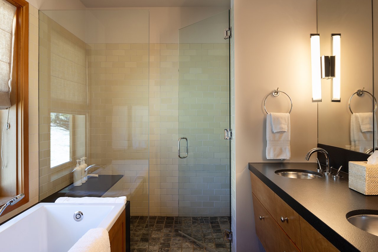 Koketsu - Spectacular Oceanfront Rental
