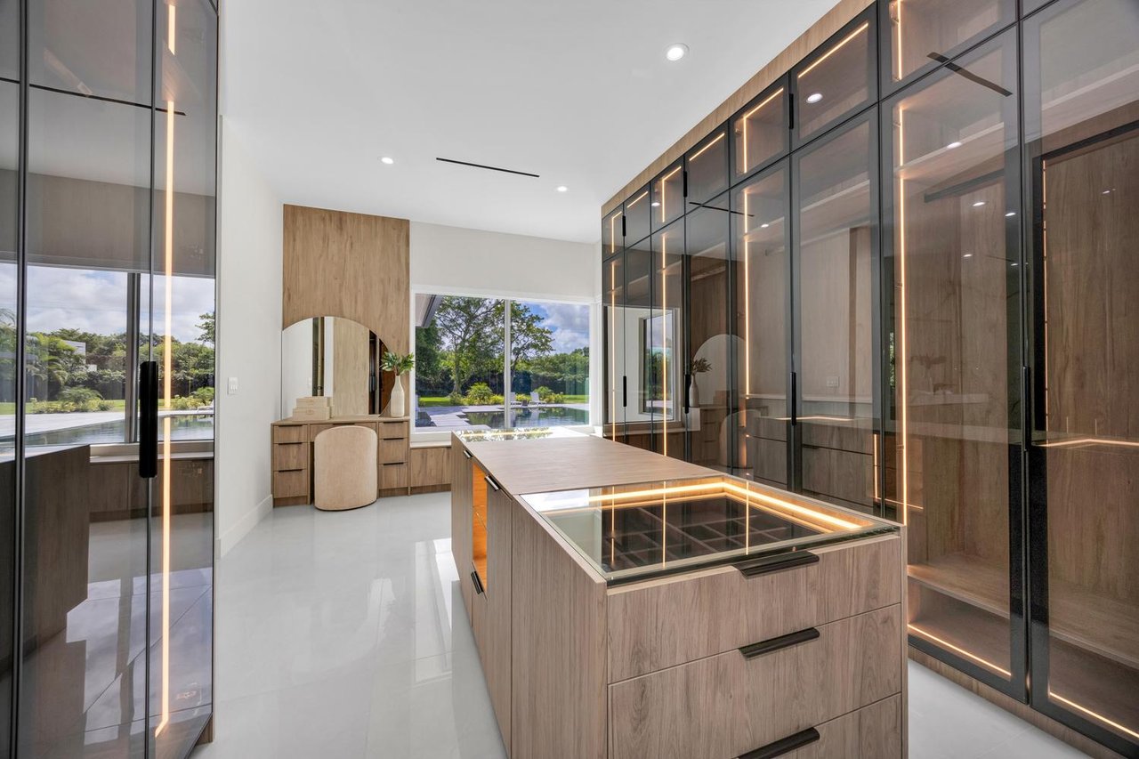 JUST LISTED: Modern Luxury Estate at 11240 SW 95th Street