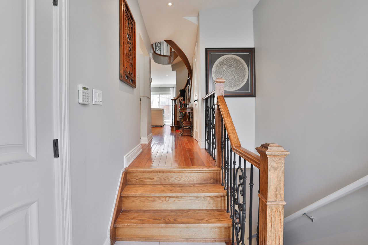 45 Tradwind Drive, Oakville