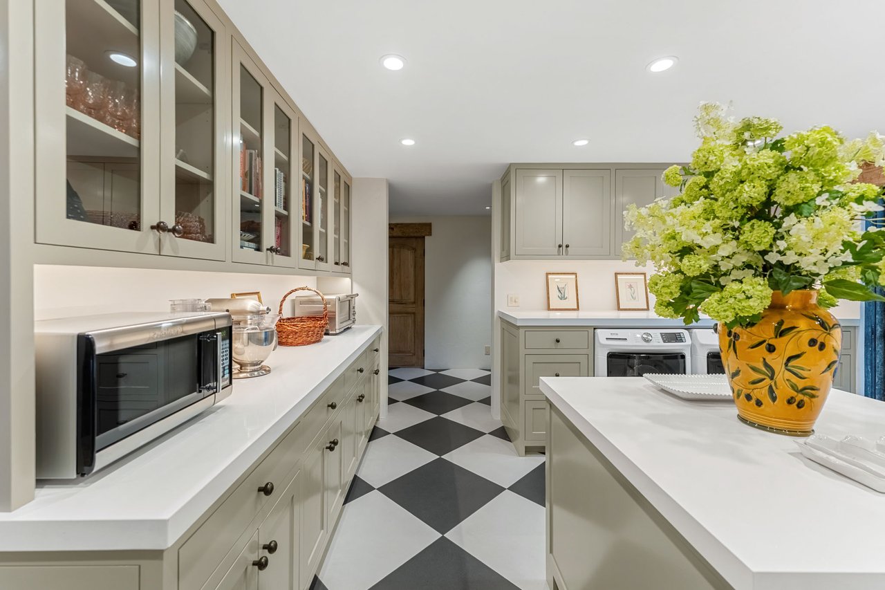 Napa Valley Compound