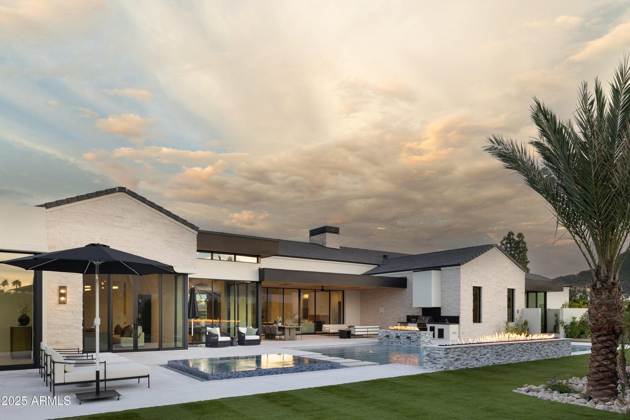 5636 E CABALLO Drive