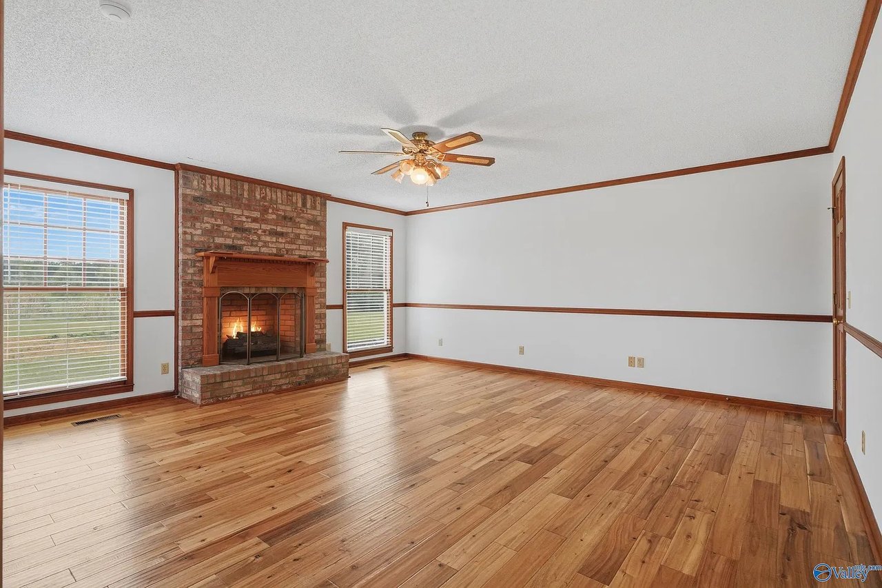 3303 Turnpike Rd