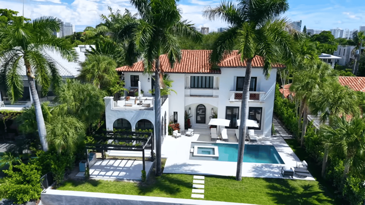 5300 N Bay Road