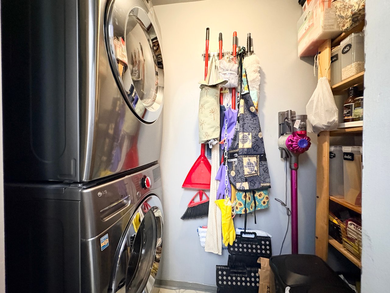 1001 Cedarglen Gate #522